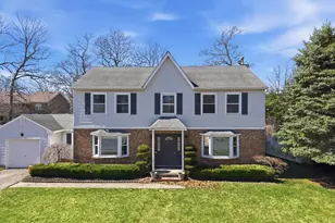 129 Melissa Ct, Lakewood, NJ 08701 - Photo 3
