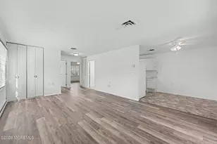 167A Huntington Dr, Lakewood, NJ 08701 - Photo 9