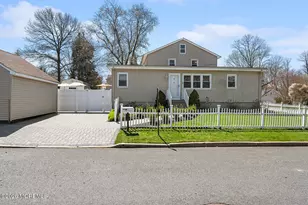 42 Lake Blvd, Aberdeen Township, NJ 07747 - Photo 23