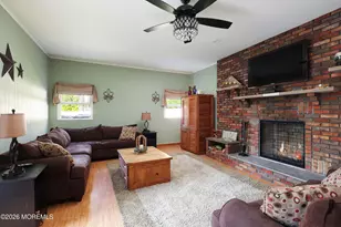 771 Park Ave, Belford, NJ 07718 - Photo 21