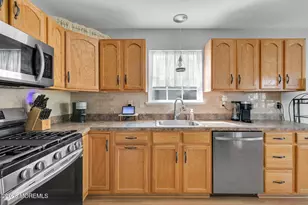 210 Maine St, Toms River Township, NJ 08753 - Photo 13