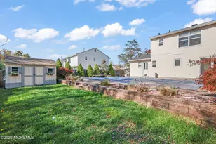 39 Tioga Dr, Howell Township, NJ 07731 - Photo 27