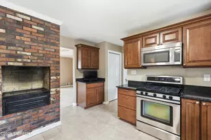 17 Church Ln, Manalapan Township, NJ 07726 - Photo 15