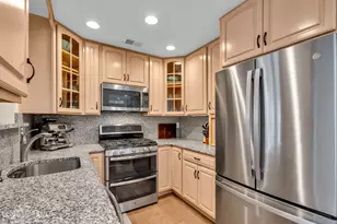 190 Kentucky Way, Freehold, NJ 07728 - Photo 31