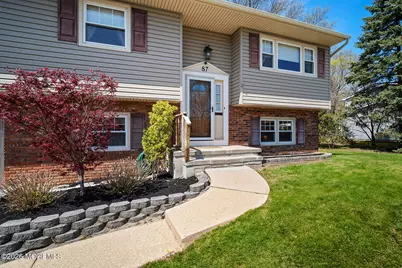 87 Newbury Road, Howell Township, NJ 07731 - Photo 3