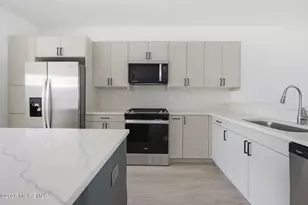12 Remington Ct, Farmingdale, NJ 07727 - Photo 5