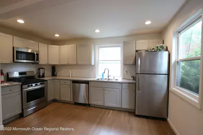 142 Delaware Avenue, Oakhurst, NJ 07755 - Photo 3