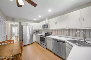 42 Medford Ct, Red Bank, NJ 07701 - Photo 15