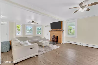 123 Reynolds Drive, Eatontown, NJ 07724 - Photo 1