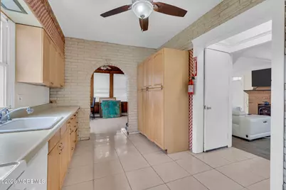 123 Reynolds Drive, Eatontown, NJ 07724 - Photo 9