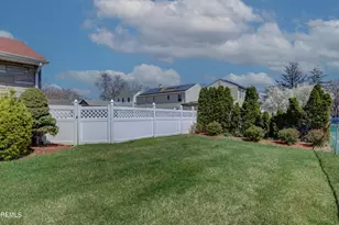 36 Willow St, South Amboy, NJ 08879 - Photo 3