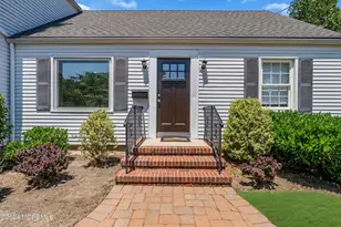 295 Jerome Ave, Oakhurst, NJ 07755 - Photo 3