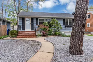 704 Barberry Dr, Brick, NJ 08723 - Photo 5