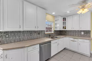496 Apple Valley Dr, Belford, NJ 07718 - Photo 9