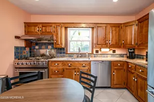 75 Lakeview Dr, Allentown, NJ 08501 - Photo 9