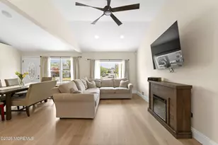 31 Virginia Ave, Hazlet Township, NJ 07730 - Photo 9