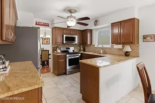 19 Colonial Ct, Howell Township, NJ 07731 - Photo 9