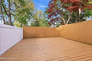 136 Williamsburg Ln, Lakewood, NJ 08701 - Photo 17