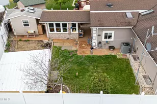 95 Pinetree Dr, Sayreville, NJ 08859 - Photo 11