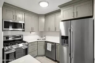 20 Arrowsmith Ct, Matawan, NJ 07747 - Photo 25
