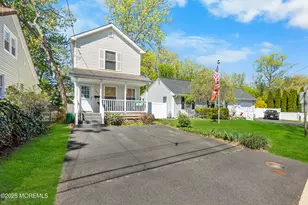 105 Wayside Dr, Keyport, NJ 07735 - Photo 3