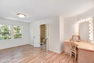 8 Decicco Dr, Freehold, NJ 07728 - Photo 23