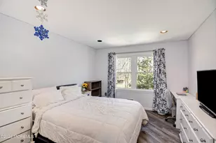 8 Decicco Dr, Freehold, NJ 07728 - Photo 27