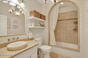 371 Karen Ct, Freehold, NJ 07728 - Photo 21