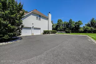 371 Karen Ct, Freehold, NJ 07728 - Photo 65
