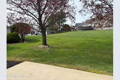 10 Suffolk Way, Marlboro Township, NJ 07746 - Photo 5