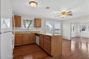 24 Chateux Ln, Toms River Township, NJ 08757 - Photo 15