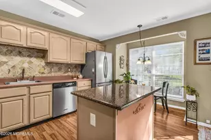 106 Wood Duck Ct, Freehold, NJ 07728 - Photo 5