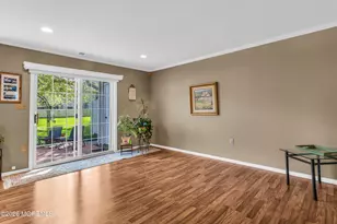 106 Wood Duck Ct, Freehold, NJ 07728 - Photo 9