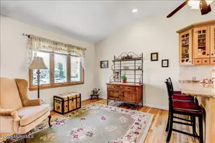 31 Cameron Ct, Freehold, NJ 07728 - Photo 5