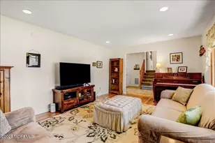 31 Cameron Ct, Freehold, NJ 07728 - Photo 11