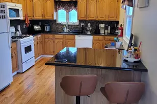 5 Peachtree Dr, Oakhurst, NJ 07755 - Photo 3