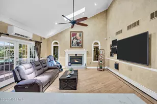 176 Oakland Mills Rd, Manalapan Township, NJ 07726 - Photo 27