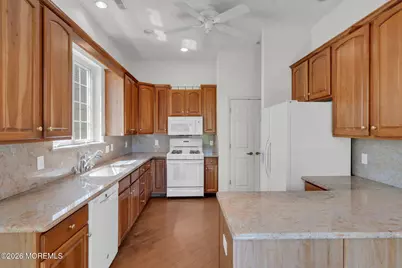 39 Baltusrol Drive, Jackson, NJ 08527 - Photo 17