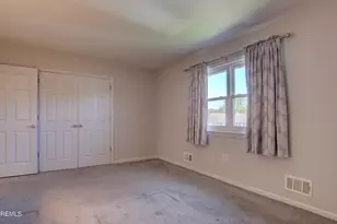 5 Missouri Ct, Matawan, NJ 07747 - Photo 17