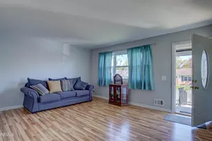 5 Missouri Ct, Matawan, NJ 07747 - Photo 3