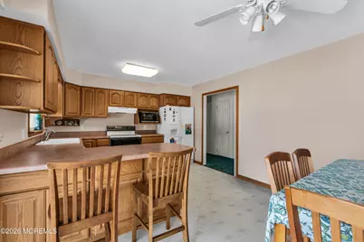 900 Cable Avenue, Beachwood, NJ 08722 - Photo 11