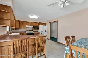 900 Cable Ave, Beachwood, NJ 08722 - Photo 11