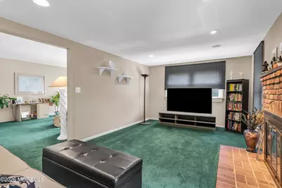 900 Cable Avenue, Beachwood, NJ 08722 - Photo 3