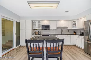 71 Patrick Henry Square, Freehold, NJ 07728 - Photo 9