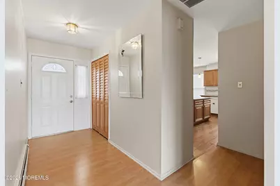246 N Barbados Drive N, Toms River Township, NJ 08757 - Photo 5