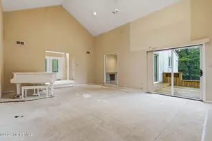 122 University Dr, Lincroft, NJ 07738 - Photo 9