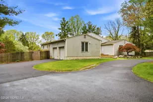 122 University Dr, Lincroft, NJ 07738 - Photo 57