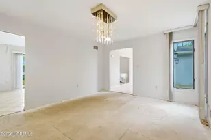 122 University Dr, Lincroft, NJ 07738 - Photo 11