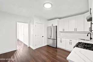 198 New Brunswick Ave, Perth Amboy, NJ 08861 - Photo 9