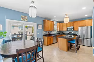 25 Columbus Ave, Cliffwood, NJ 07721 - Photo 11